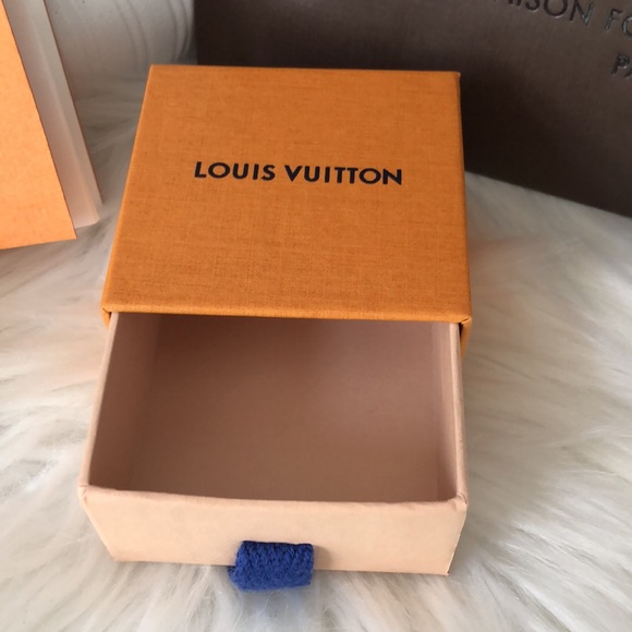 Small LV box for jewelry 💍 - Picture 8 of 15